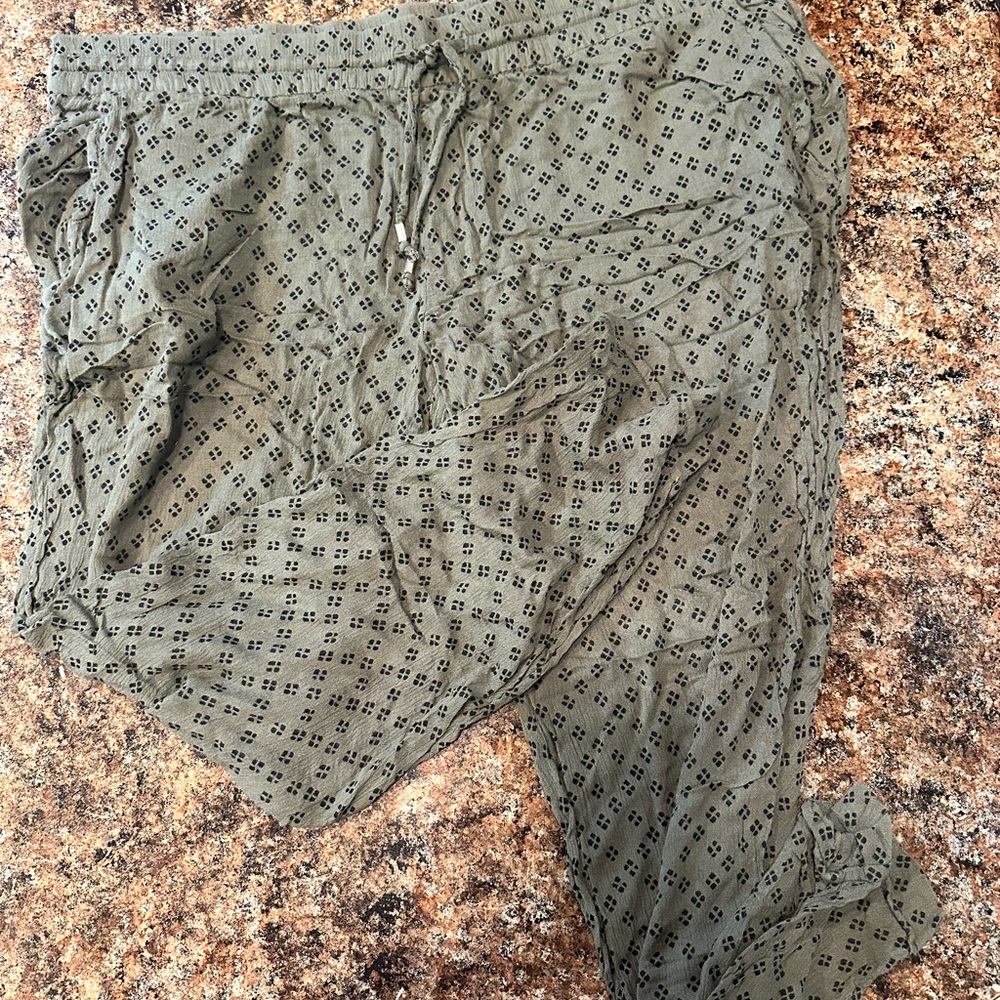Old Navy Sage Green Patterned Joggers